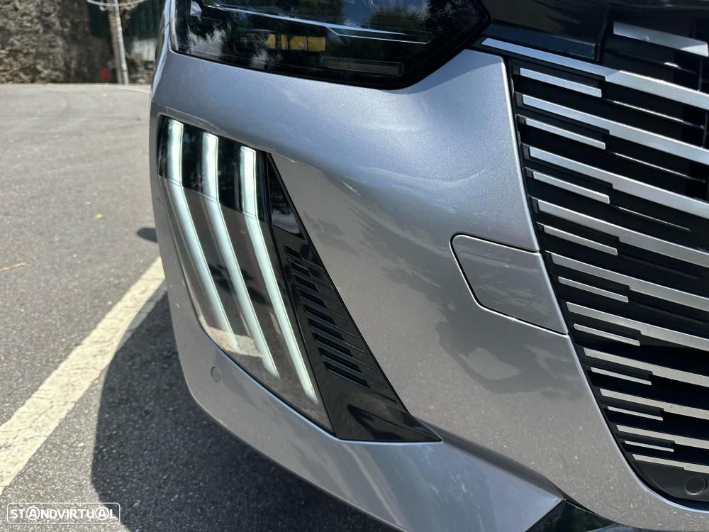 Peugeot e-208 50 kWh GT Pack - 12