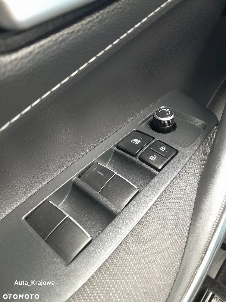 Toyota Corolla 1.8 Hybrid Comfort - 28