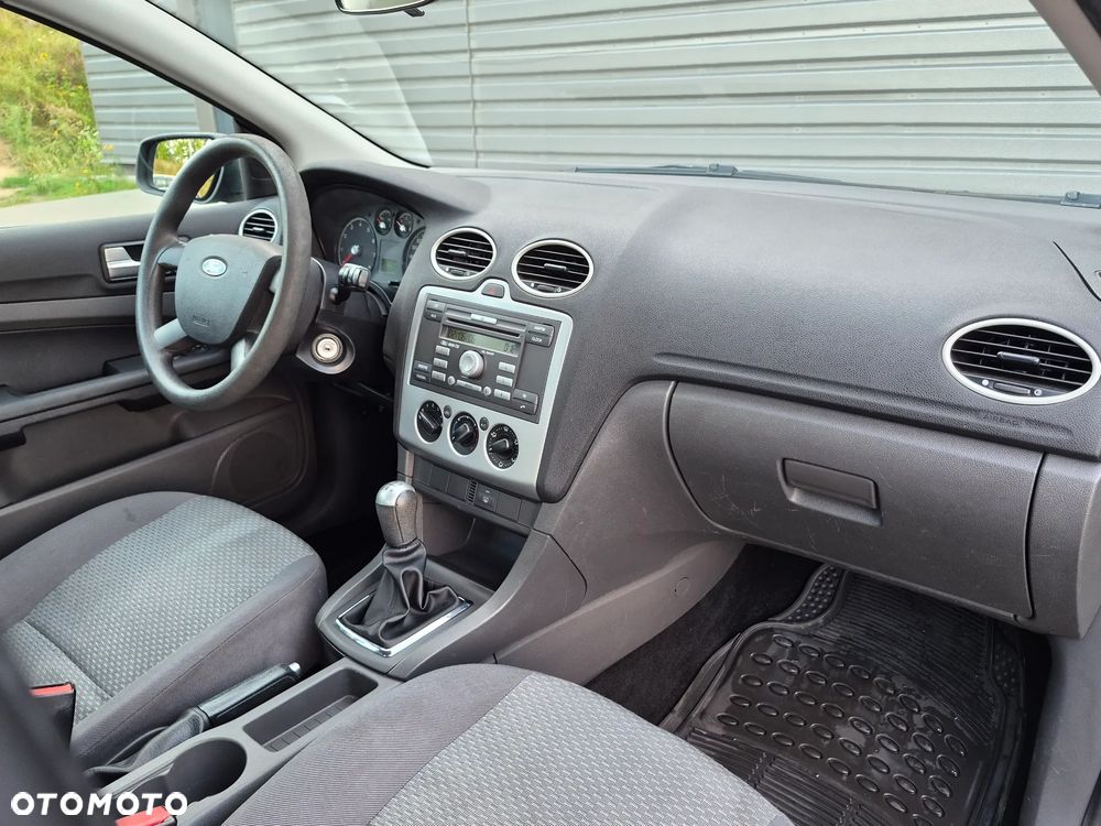 Ford Focus 1.6 16V Fun - 5