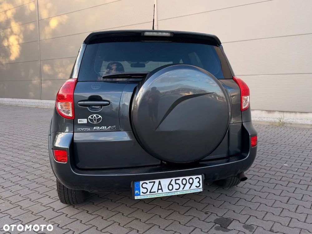 Toyota RAV4 2.2 D-4D X - 5