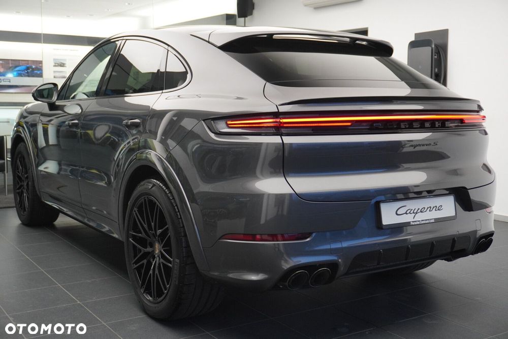 Porsche Cayenne - 15