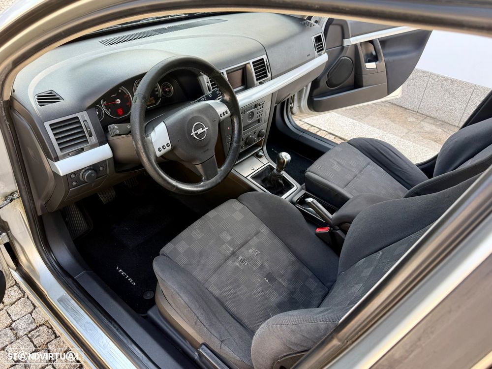 Opel Vectra GTS 2.2 DTi - 6