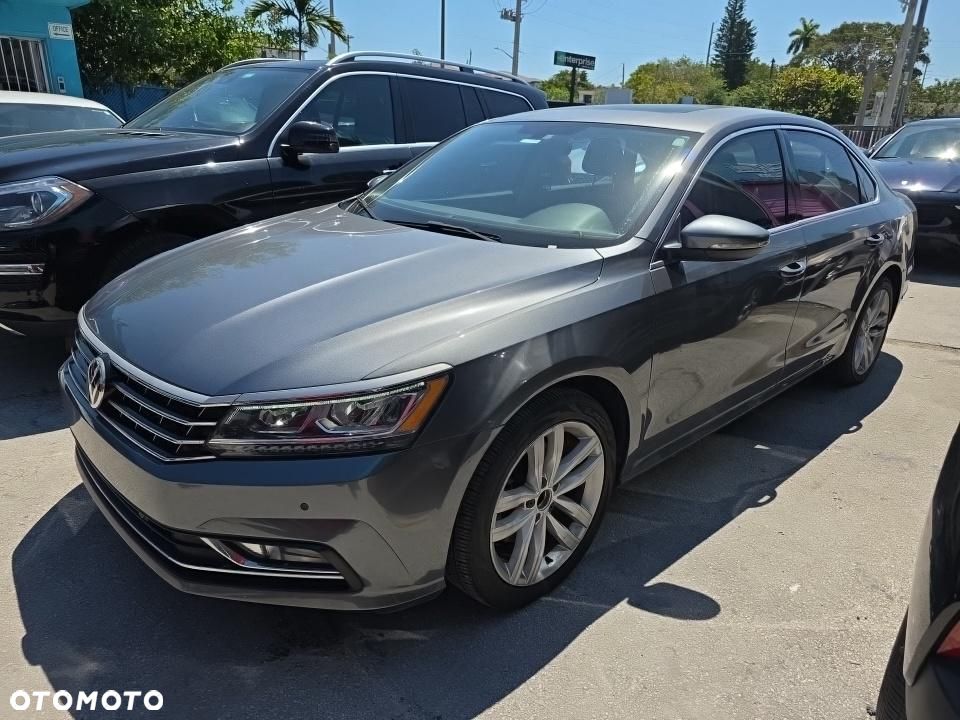 Volkswagen Passat 2.0 TSI BMT Highline DSG - 1
