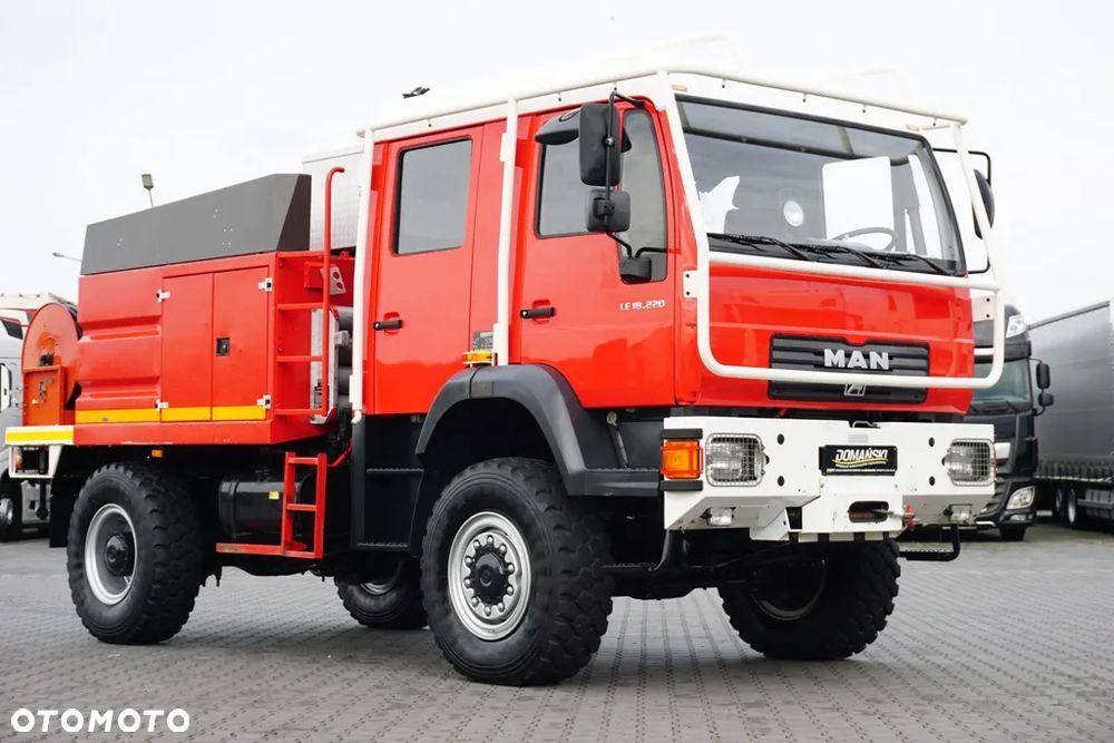 MAN / LE 220 / 4 X 4 / DOKA / STRAŻ POZARNA - 30