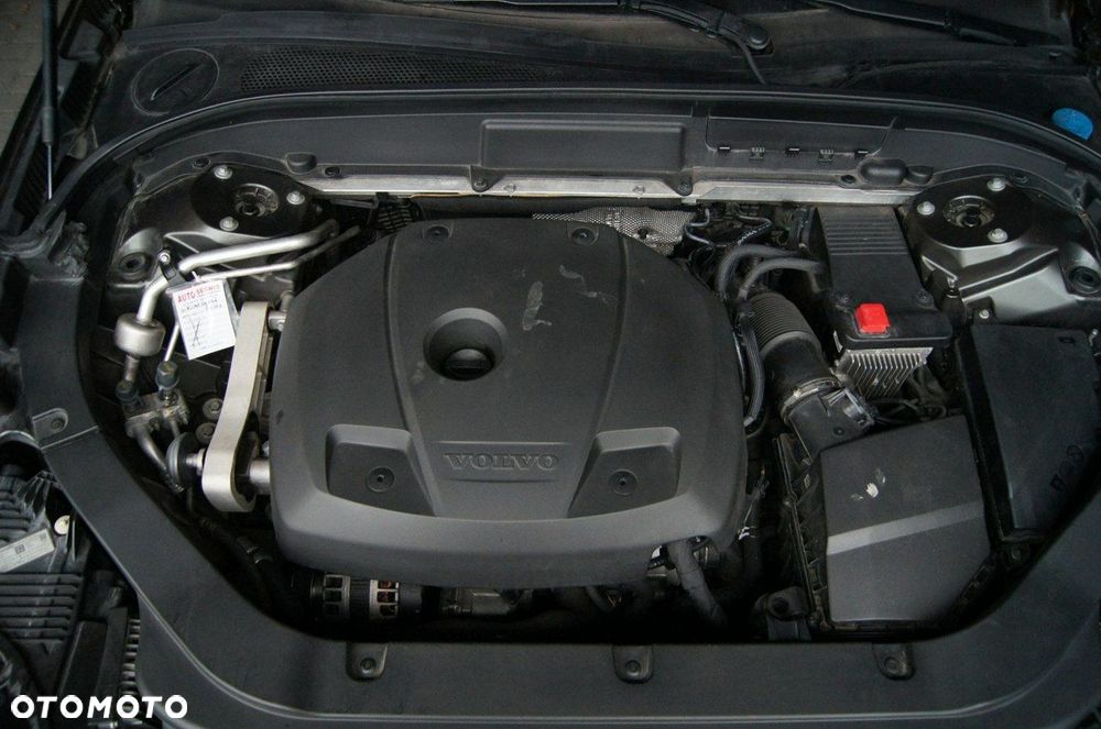 Volvo XC 60 T5 AWD Geartronic Momentum Pro - 31