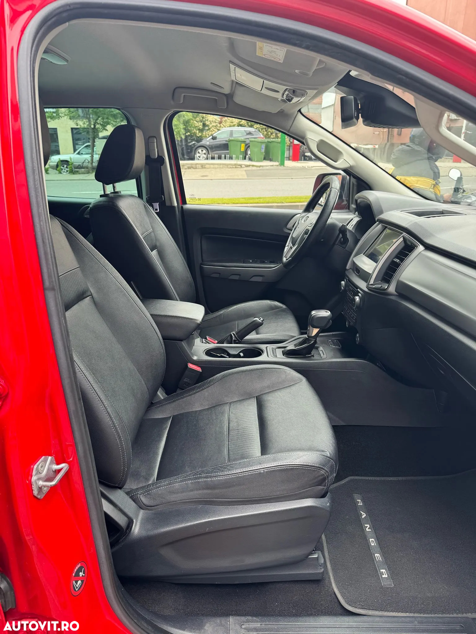 Ford Ranger Pick-Up 3.2 Duratorq 200 CP 4x4 Cabina Dubla Limited Aut. - 30
