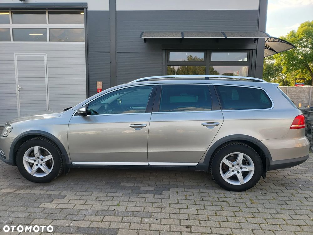 Volkswagen Passat Alltrack - 16