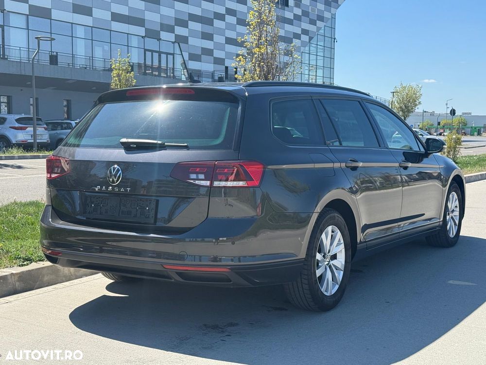 Volkswagen Passat 2.0 TDI SCR DSG Comfortline - 3