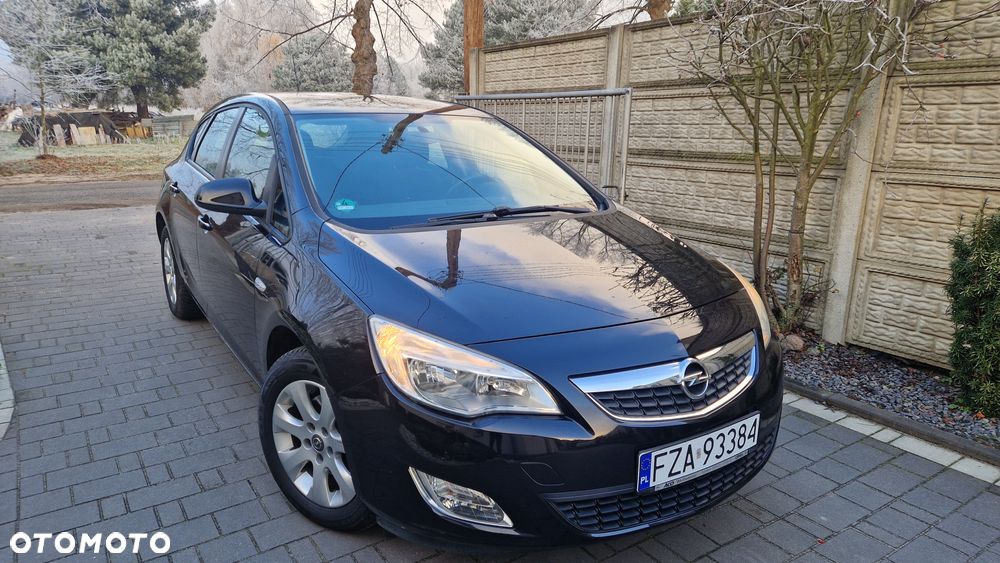 Opel Astra - 1