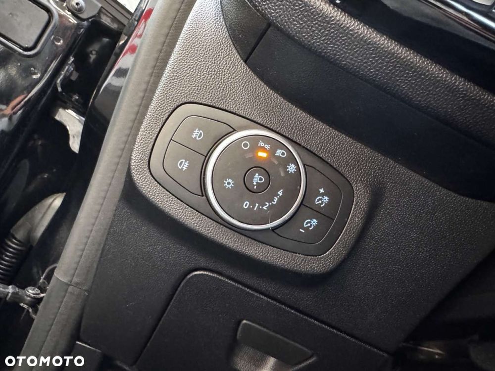 Ford Fiesta - 22