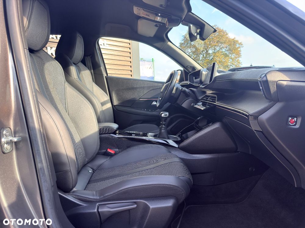 Peugeot 2008 1.5 BlueHDi GT S&S - 17