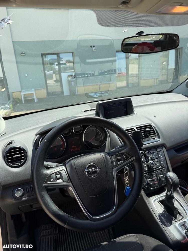Opel Meriva - 11