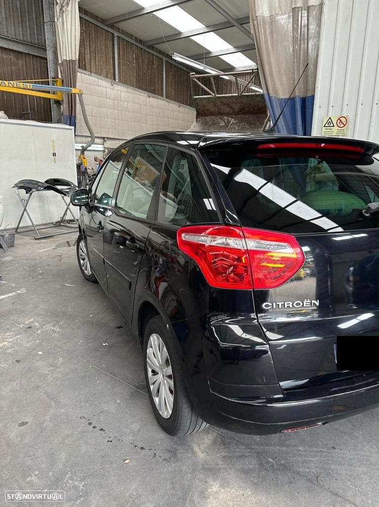 Citroën C4 Picasso 1.6 HDi FAP EGS6 Exclusive - 3