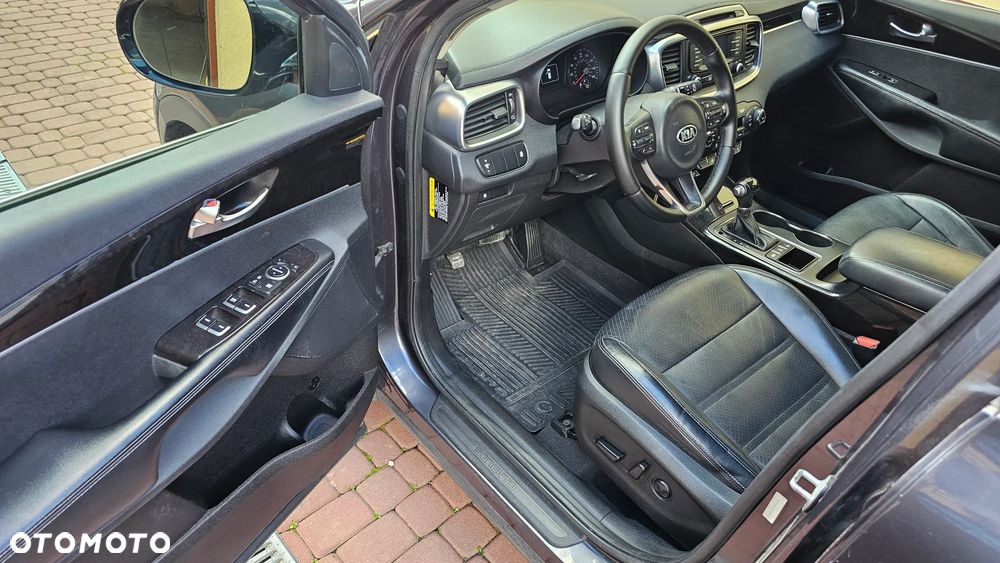 Kia Sorento - 34