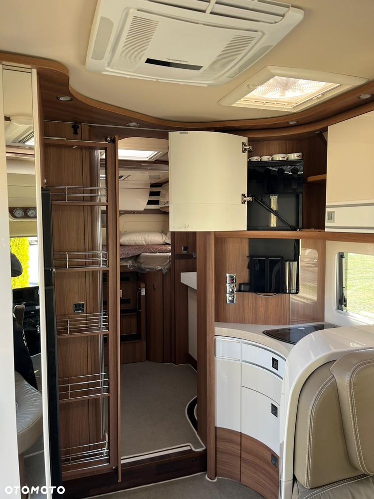 Carthago CHIC E-LINE I 61XL LE - 9