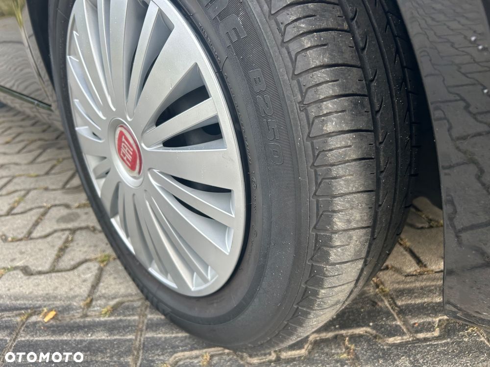 Fiat Punto Evo 1.4 16V Multiair Emotion - 24