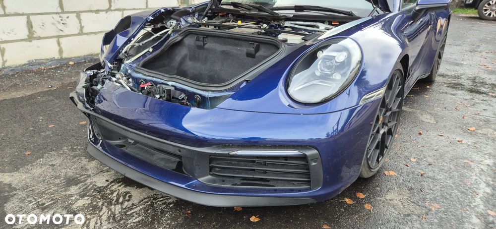 Porsche 911 Carrera 4S - 31