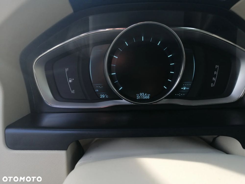 Volvo S80 4.4 V8 AWD R-Design Momentum - 33