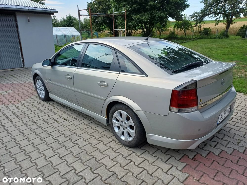Opel Vectra 1.9 CDTI Sport / GTS - 8