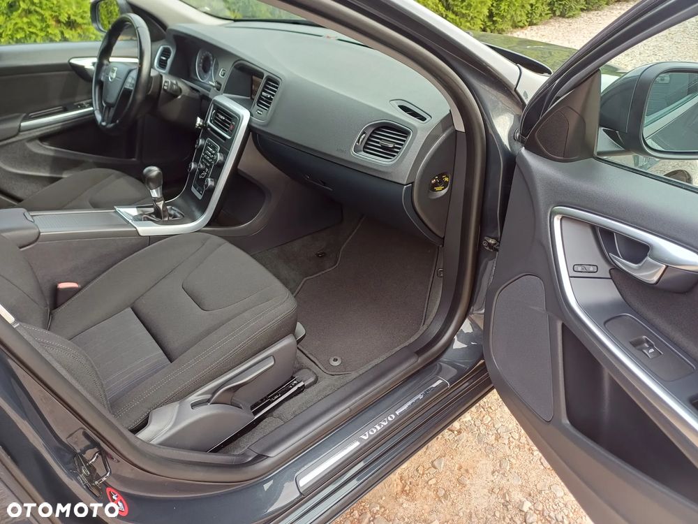 Volvo V60 D2 Kinetic - 21