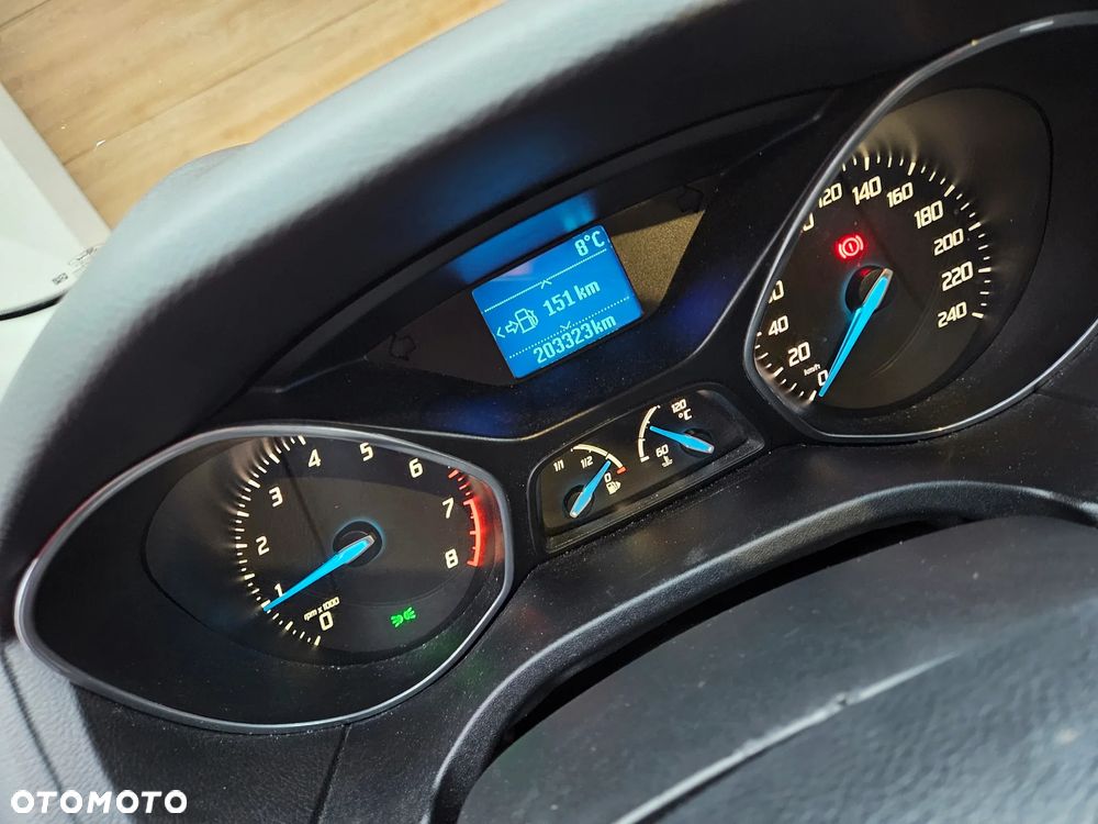 Ford Focus 1.6 Edition - 16