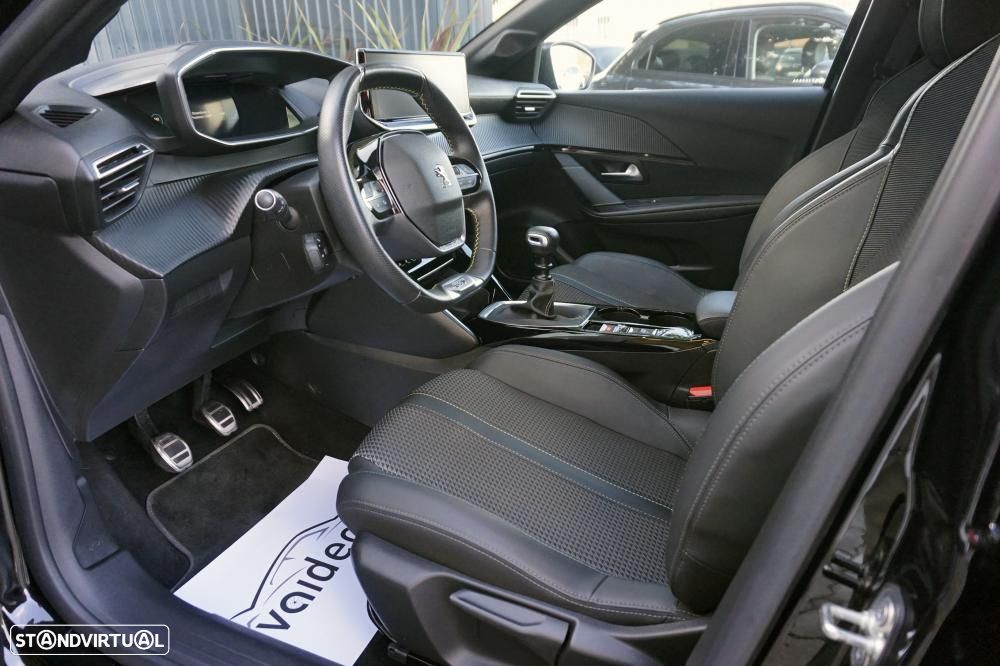 Peugeot 208 1.2 PureTech GT Line - 10