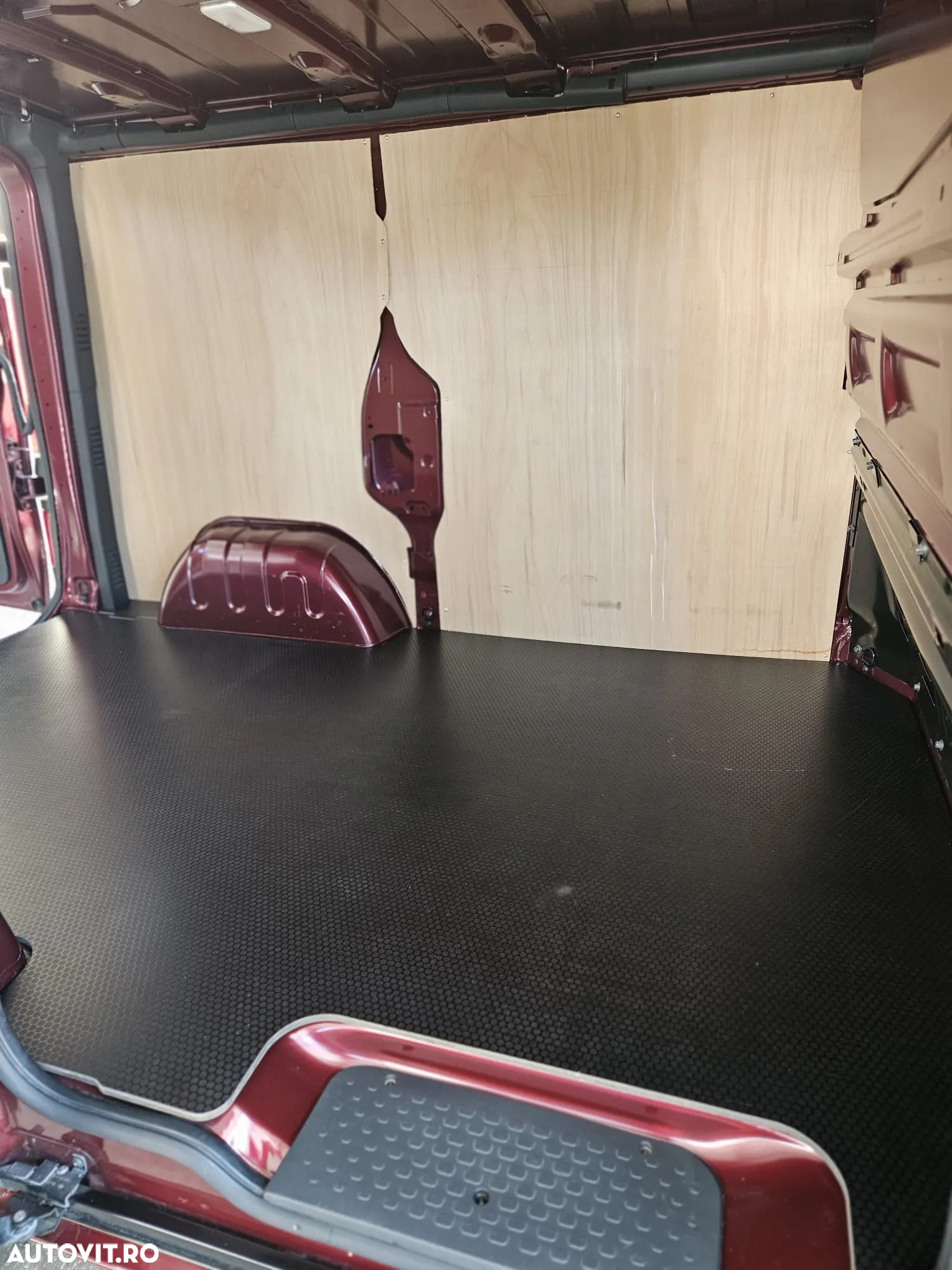 Renault Trafic - 17