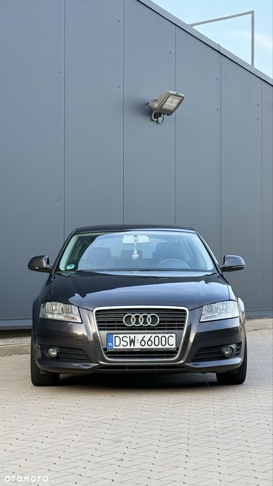 Audi A3 Sportback 2010 photo 3