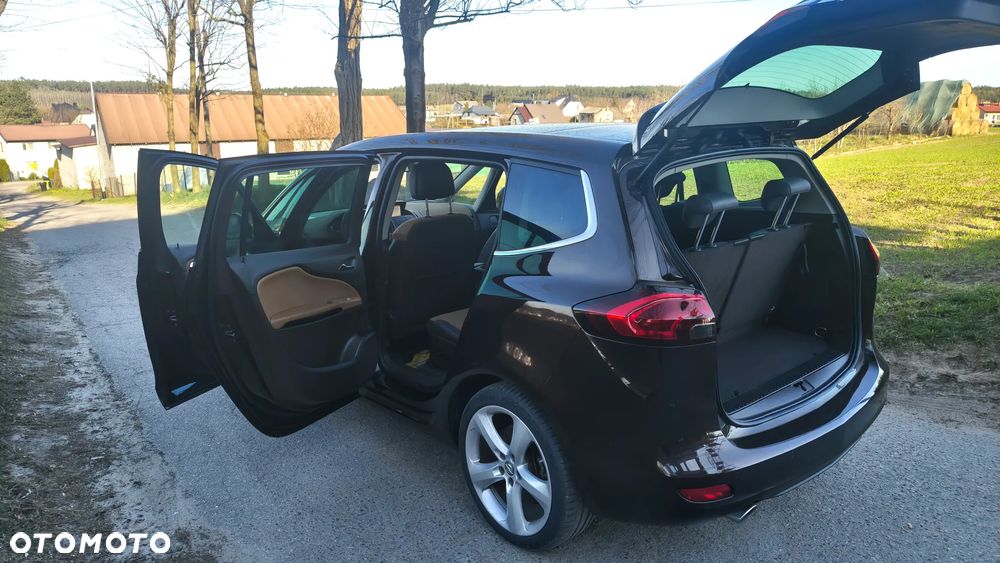 Opel Zafira Tourer 1.6 ECOTEC DIT Business Edition - 18