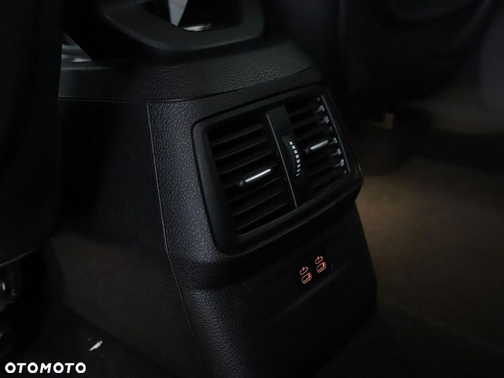 BMW Seria 2 218d GT Sport Line - 39