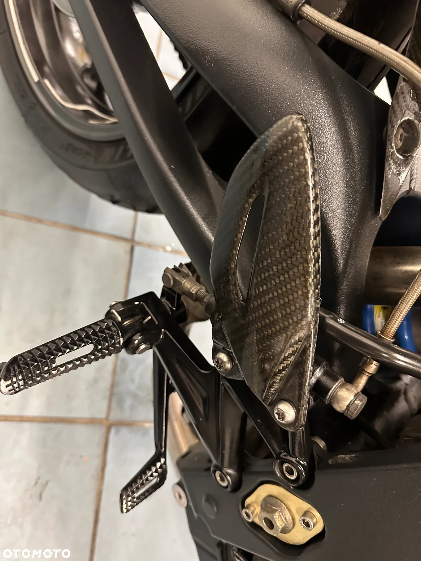 Triumph Street Triple - 19