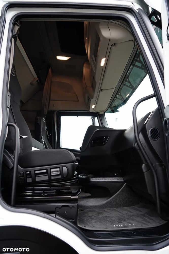 Iveco S-WAY / 510 / RETARDER / KLIMA POSTOJOWA / CAŁA NA PODUSZKACH - 33