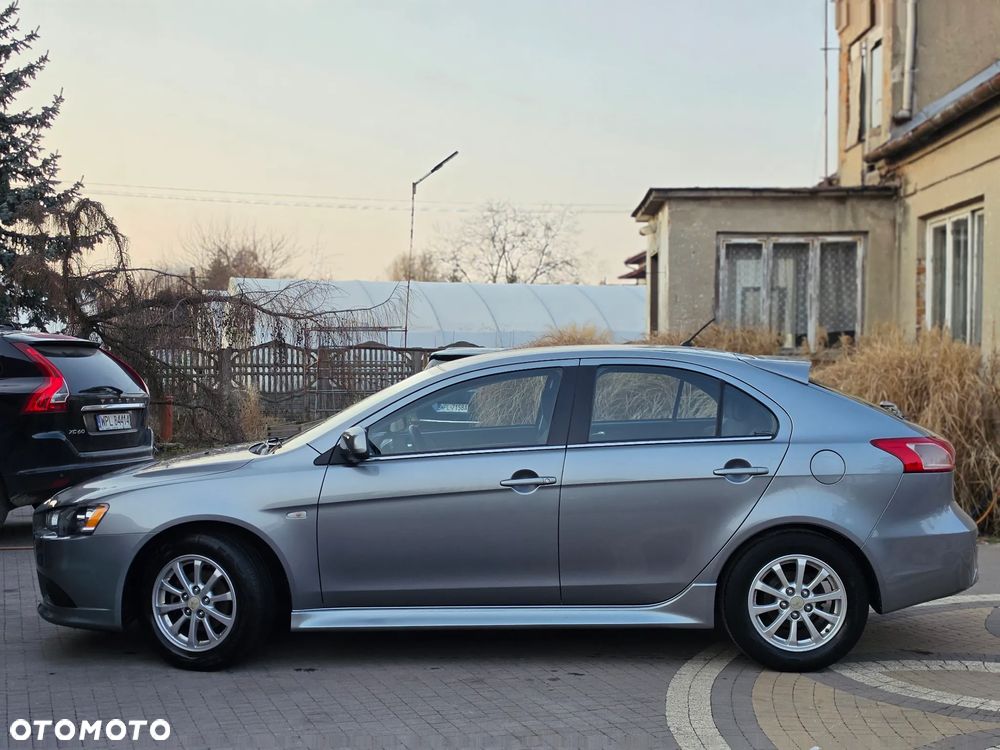 Mitsubishi Lancer - 6