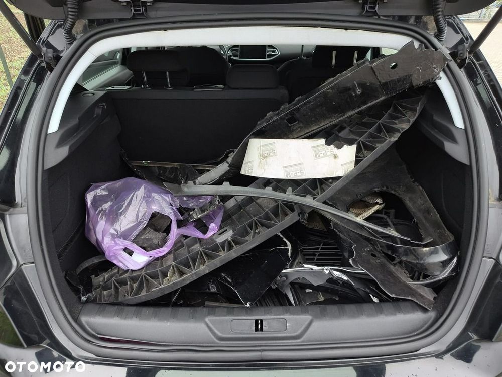 Peugeot 308 - 19