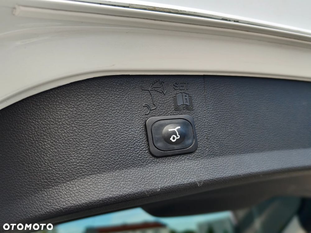 Ford Kuga 1.5 EcoBoost FWD ST-Line ASS - 26