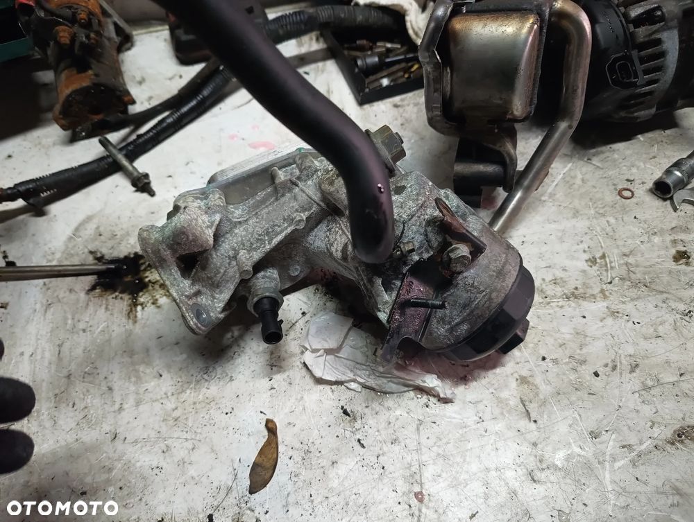 PODSTAWA FILTRA OLEJU OPEL ASTRA J 1.7 CDTI A17DTJ A17DTR