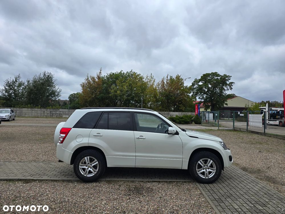 Suzuki Grand Vitara 2.4 Premium - 5
