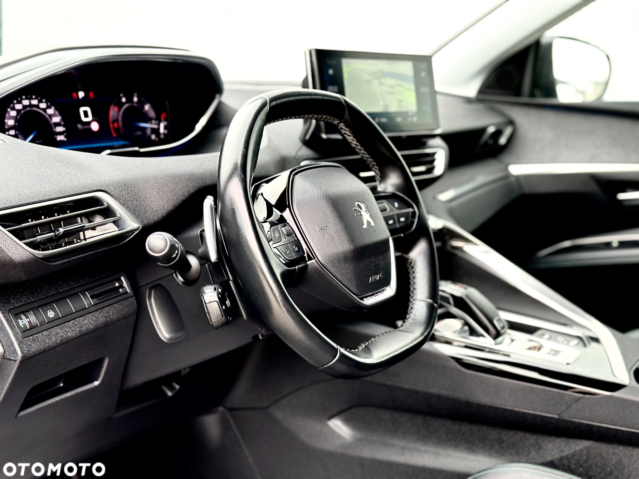 Peugeot 3008 BlueHDi 130 Stop & Start EAT8 Allure - 23