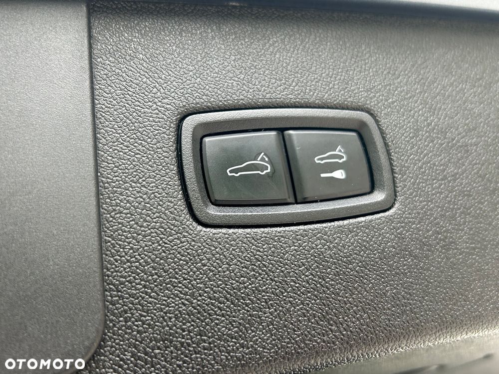 Porsche Cayenne S - 23