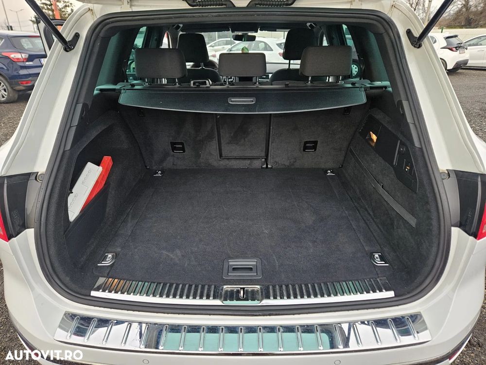 Volkswagen Touareg 3.0 V6 TDI BMT - 12