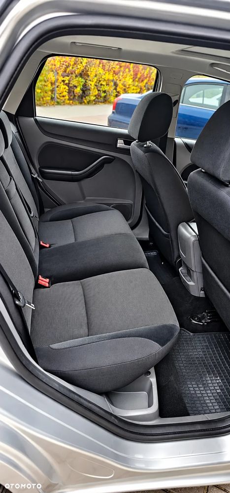 Ford Focus - 14