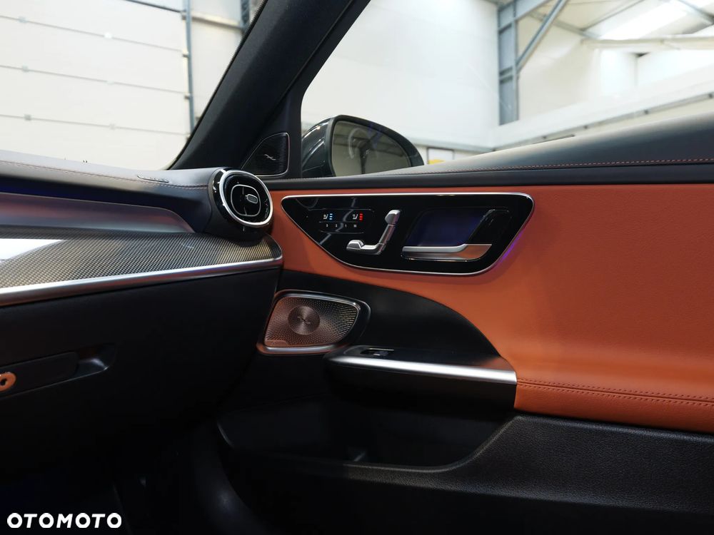 Mercedes-Benz Klasa C 220 d mHEV 4-Matic AMG - 31