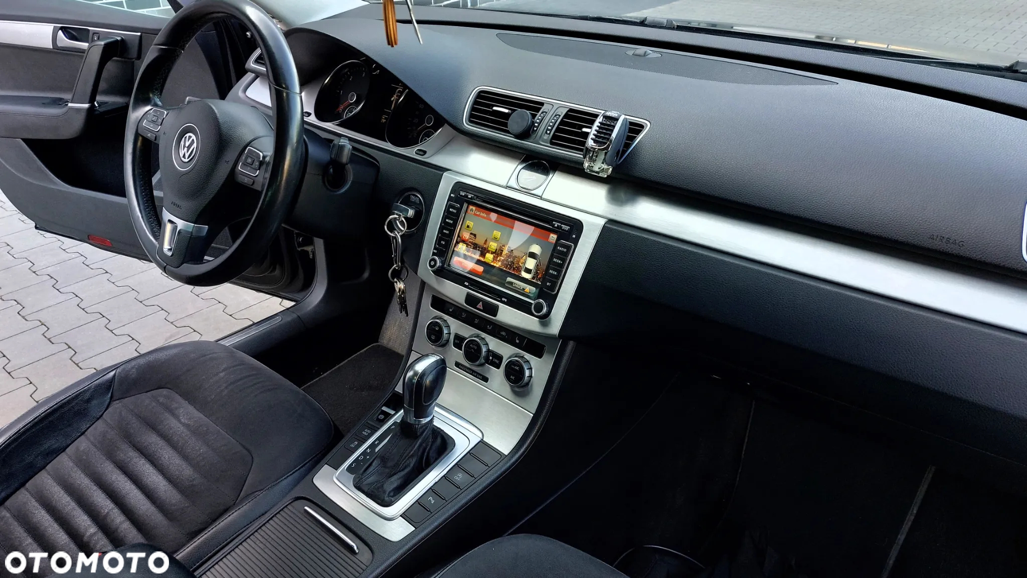 Volkswagen Passat - 21