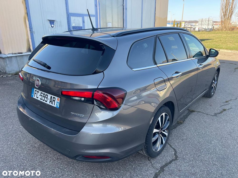 Fiat Tipo - 12