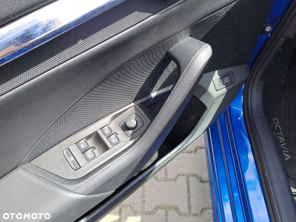 Skoda Octavia 2.0 TSI 4x4 Style DSG - 22