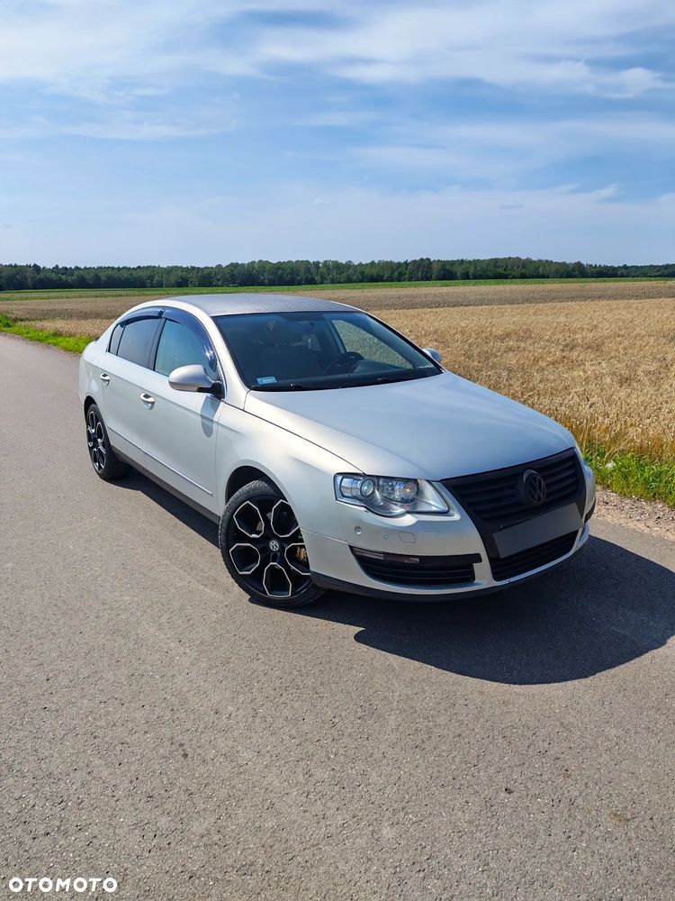 Volkswagen Passat 2.0 TDI DPF DSG Comfortline - 1