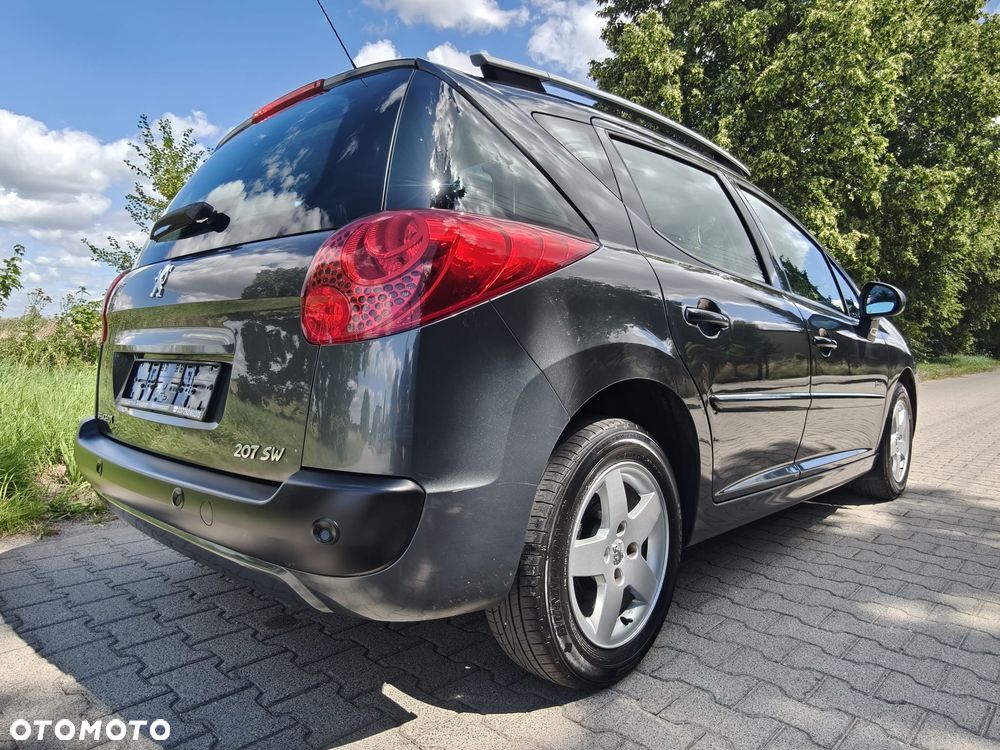 Peugeot 207 - 4