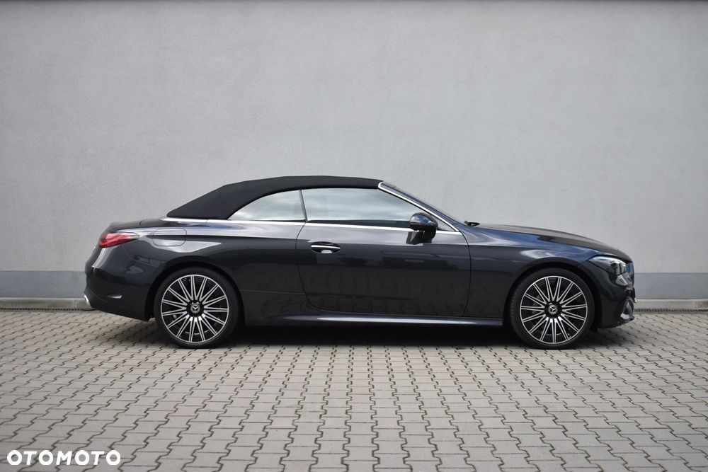 Mercedes-Benz CLE 300 4Matic Cabrio 9G-TRONIC - 6