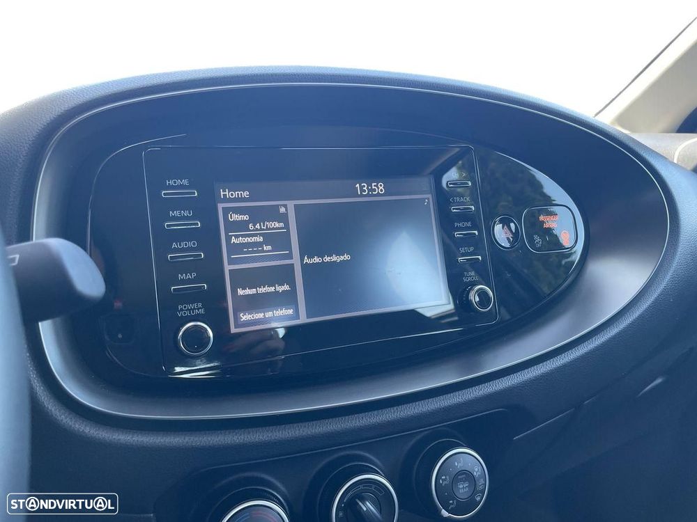 Toyota Aygo X 1.0 Play — fotografia 17