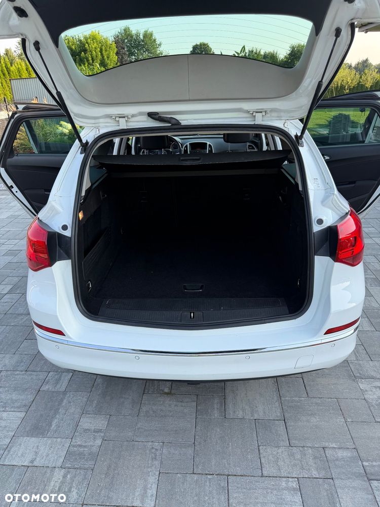 Opel Astra 1.4 T Sport - 11